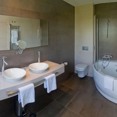 Hotel Asturias 4*