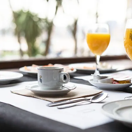 Asturias 4* גיחון