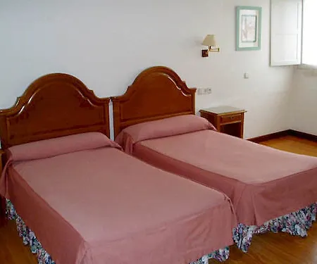 ホテル Asturias 4*
