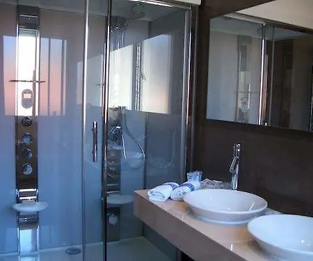 מלון Asturias 4*