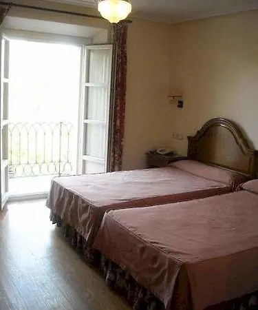 מלון Asturias גיחון